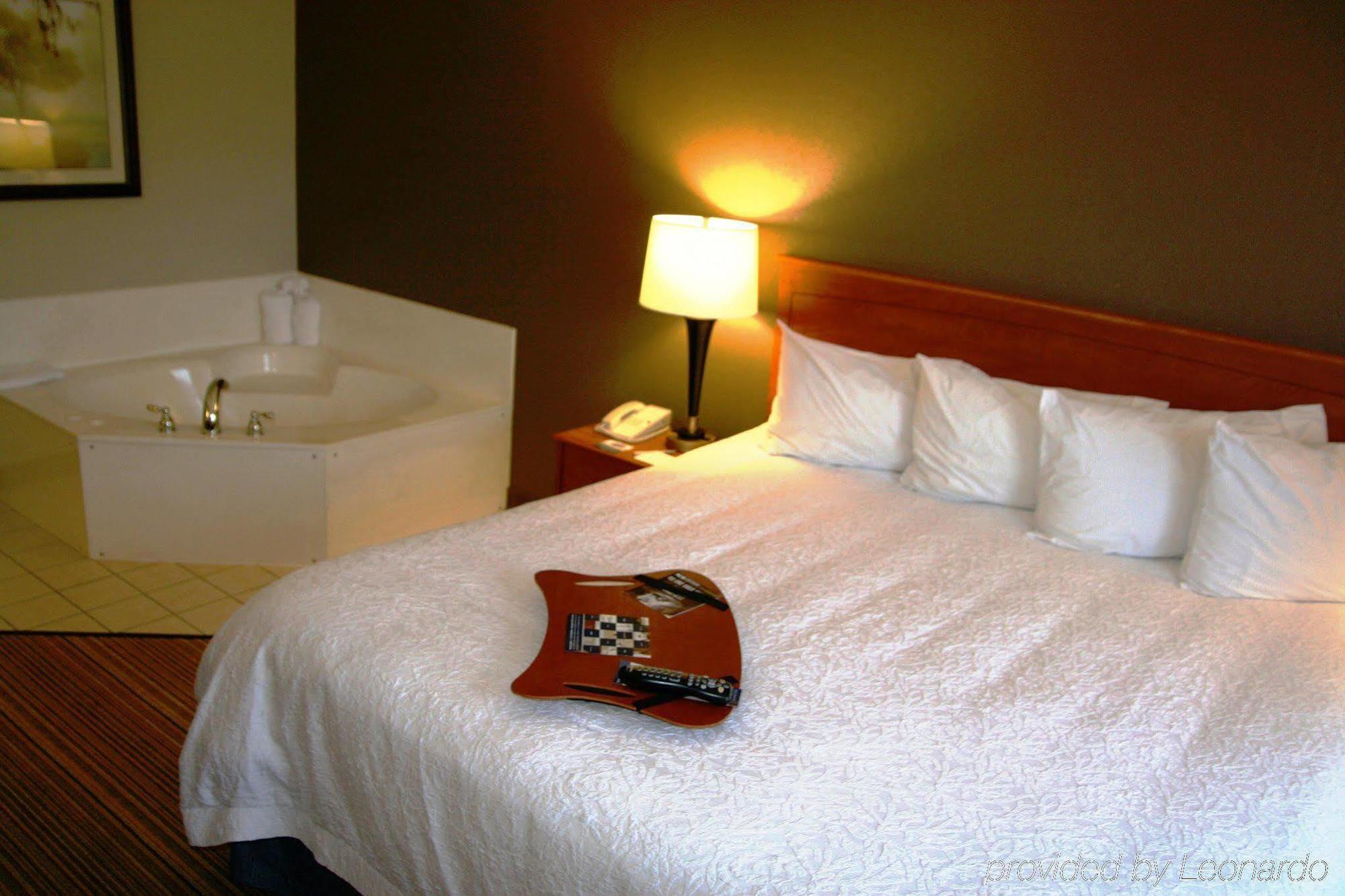 Hampton Inn Laporte Exterior foto