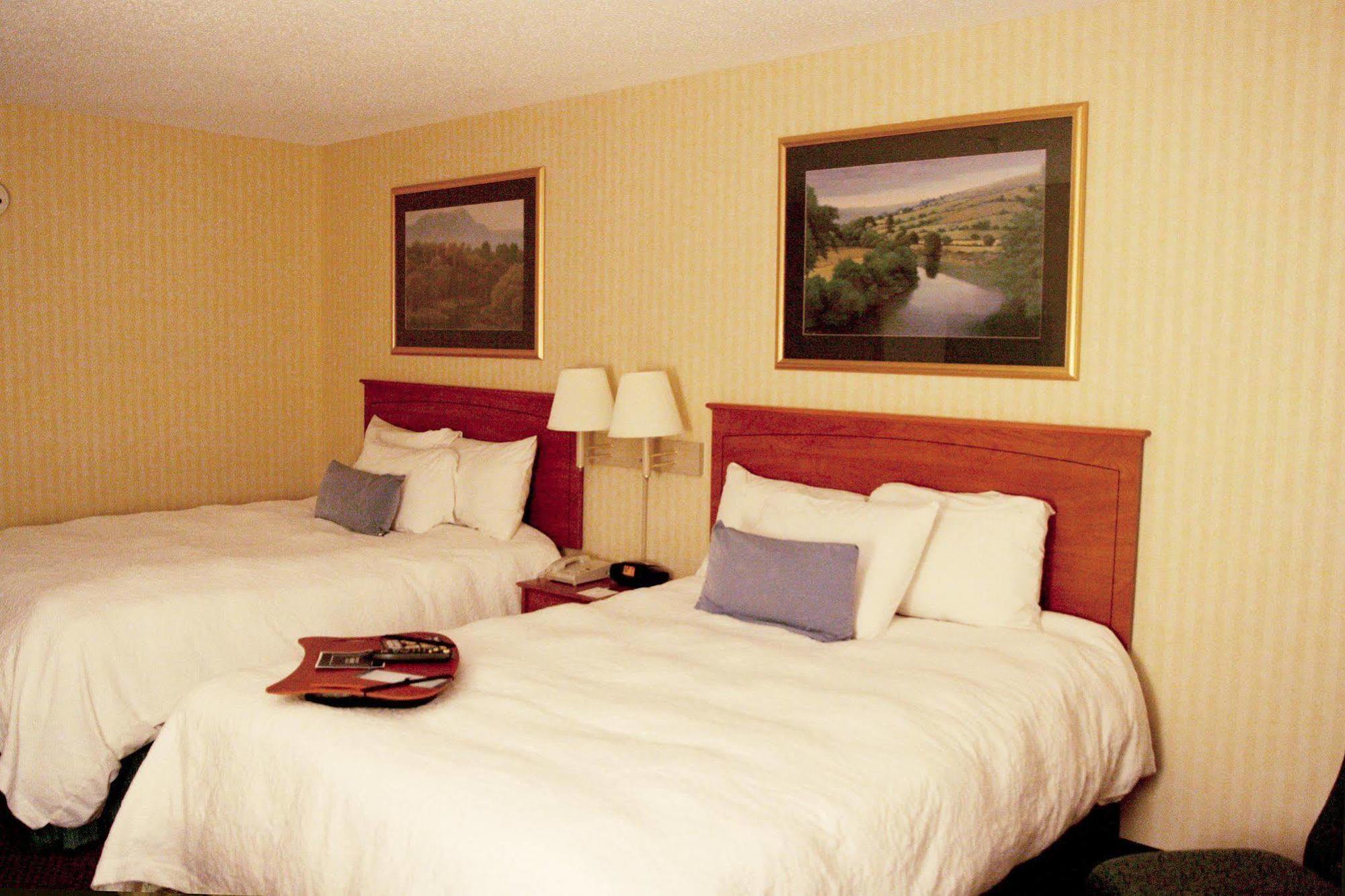Hampton Inn Laporte Habitación foto